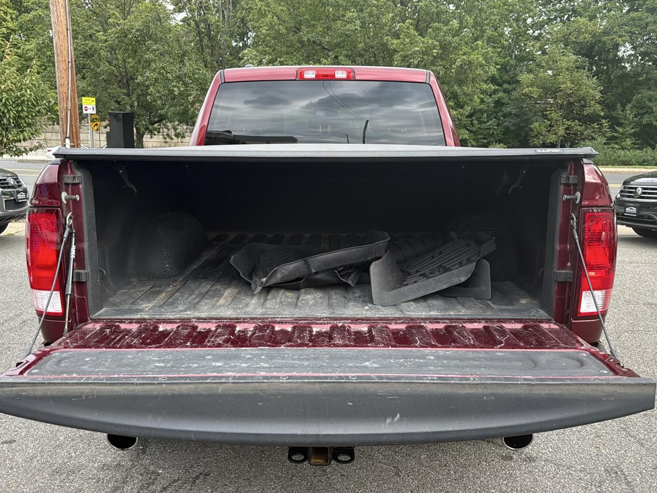 RAM 1500 Express 4x4 Crew Cab 5'7" Box 2018