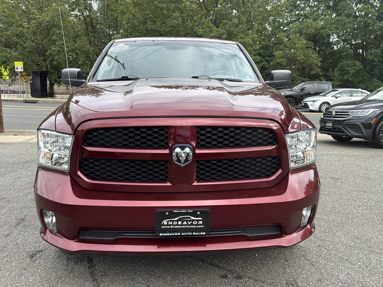RAM 1500 Express 4x4 Crew Cab 5'7" Box 2018