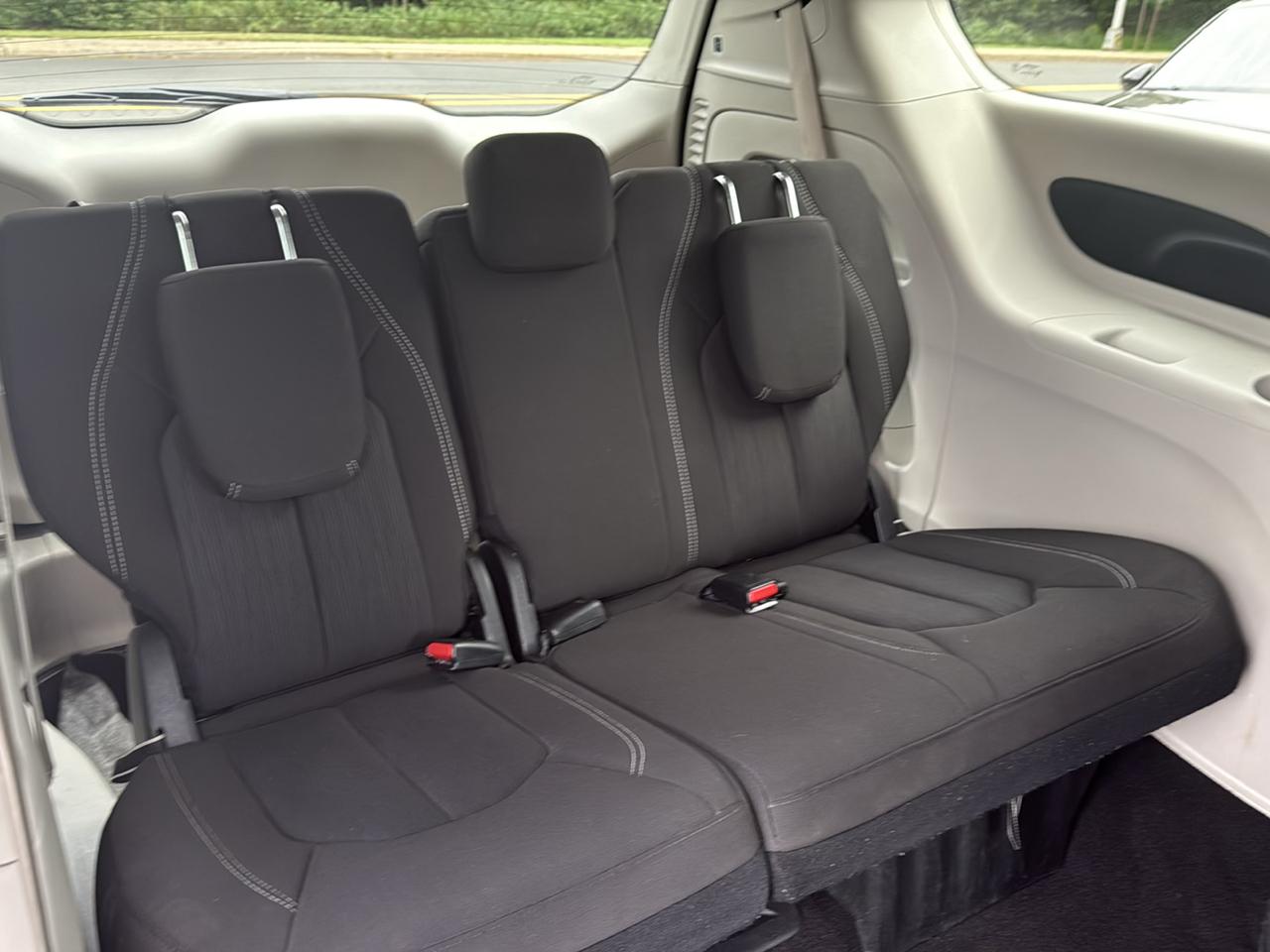 Chrysler Voyager LX 2023