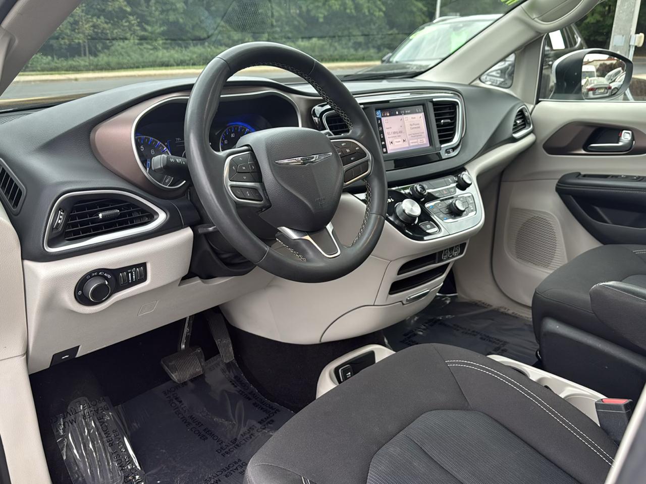 Chrysler Voyager LX 2023