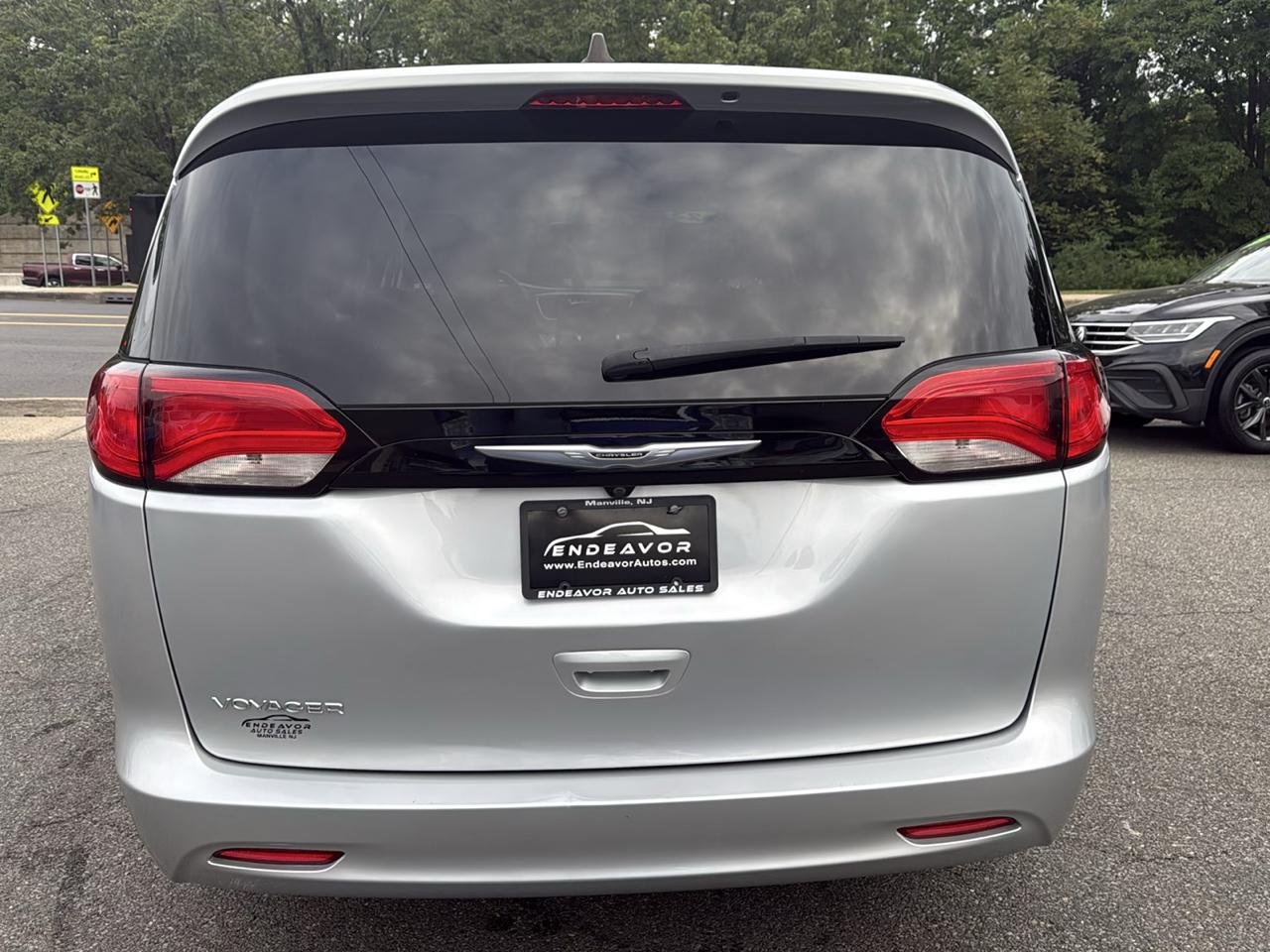 Chrysler Voyager LX 2023