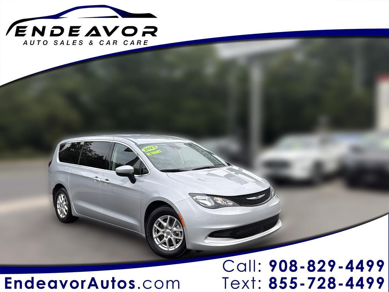 2023 Chrysler Voyager LX