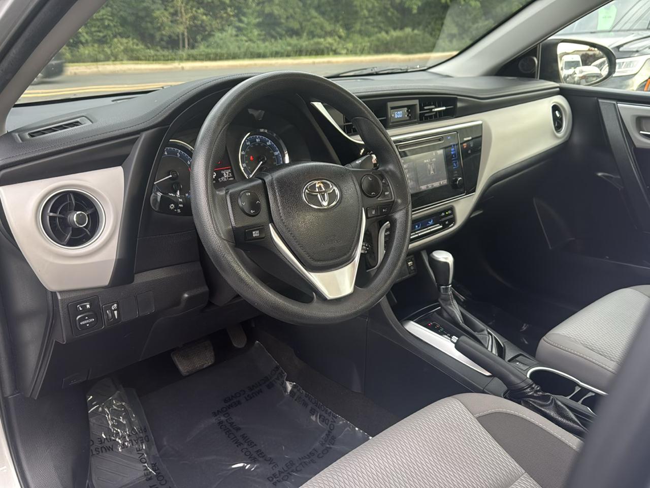 Toyota Corolla LE CVT 2017