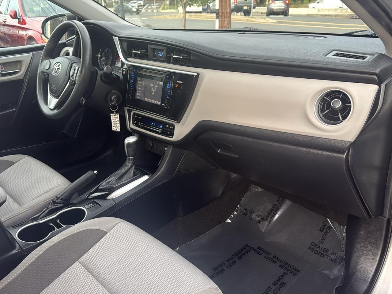 Toyota Corolla LE CVT 2017