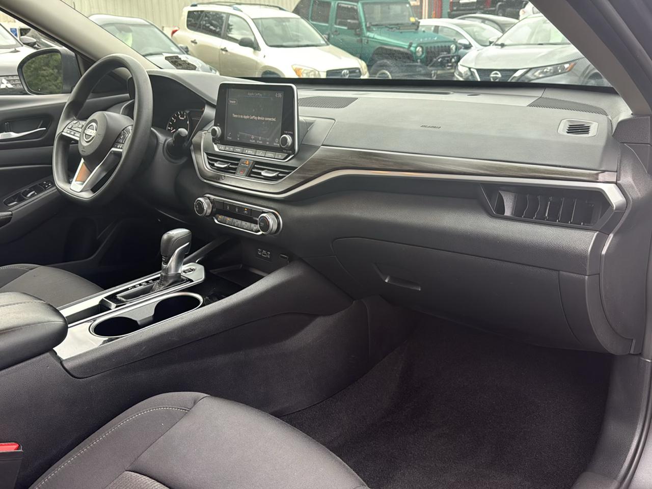 Nissan Altima 2.5 SV 2024