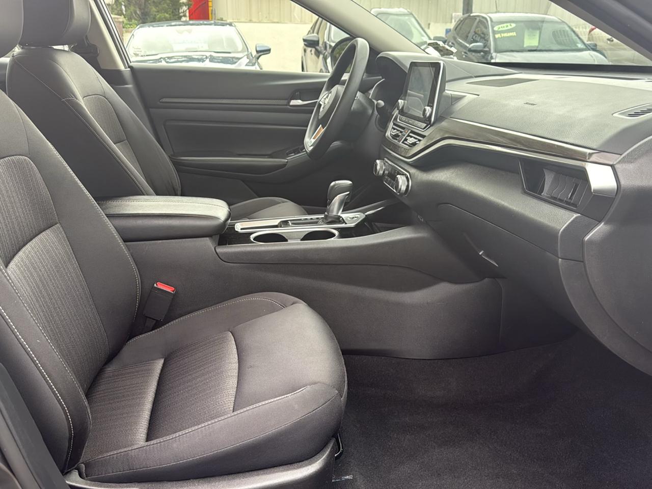 Nissan Altima 2.5 SV 2024