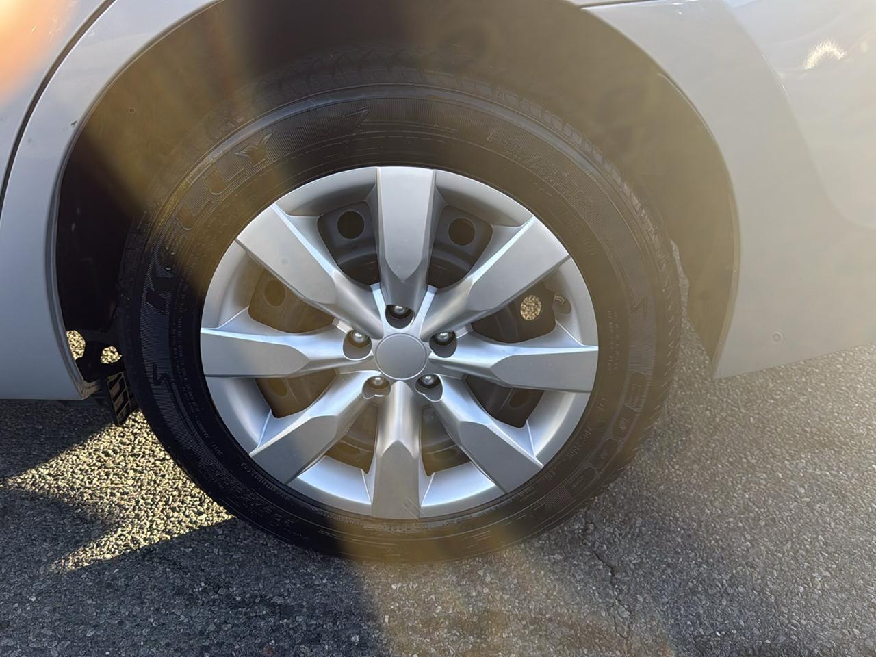 Toyota Corolla 4dr Sdn LE Auto 2016