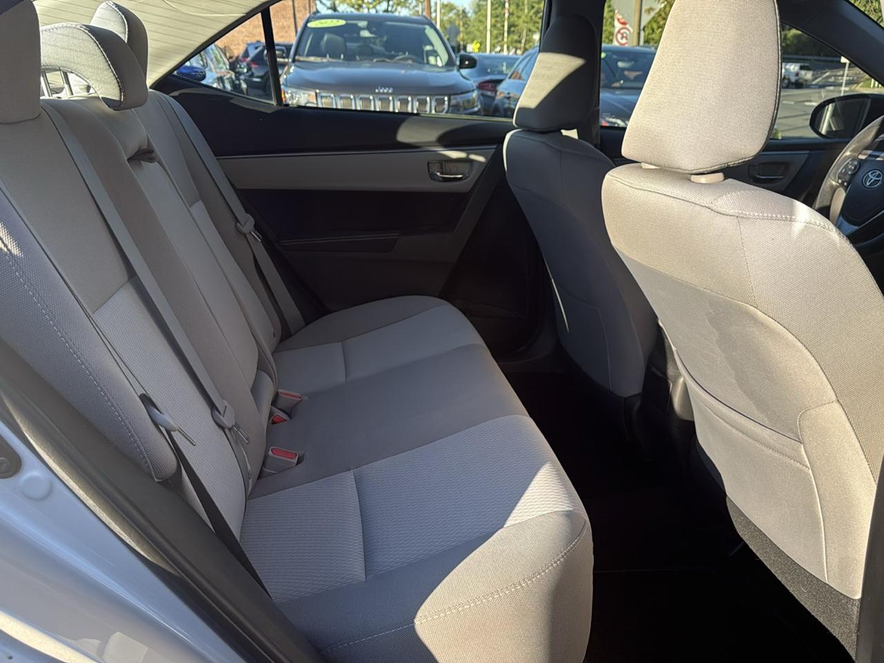 Toyota Corolla 4dr Sdn LE Auto 2016