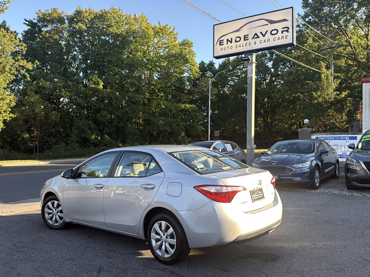 Toyota Corolla 4dr Sdn LE Auto 2016