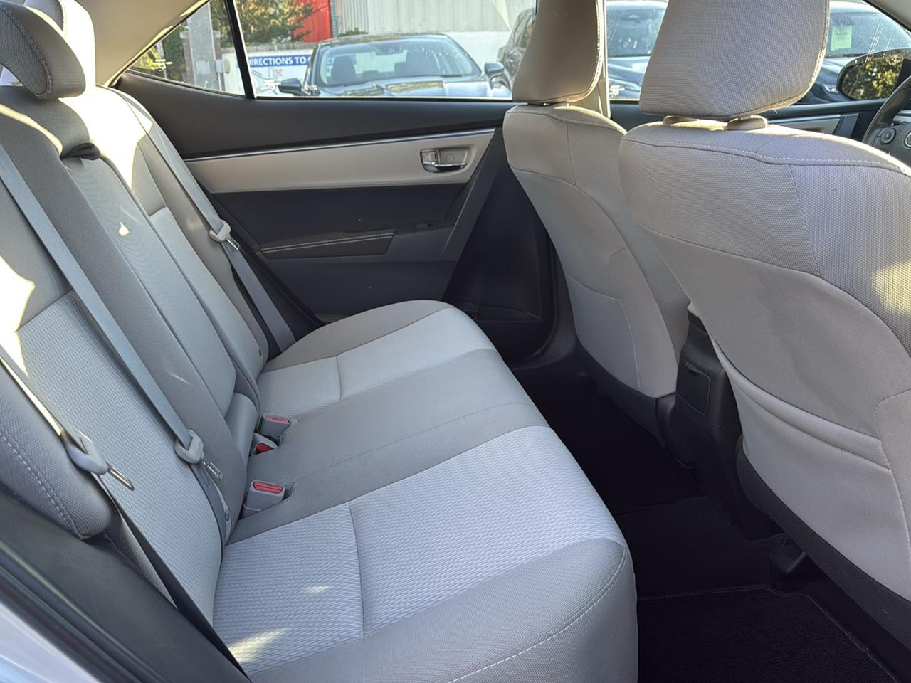 Toyota Corolla 4dr Sdn LE Auto 2016