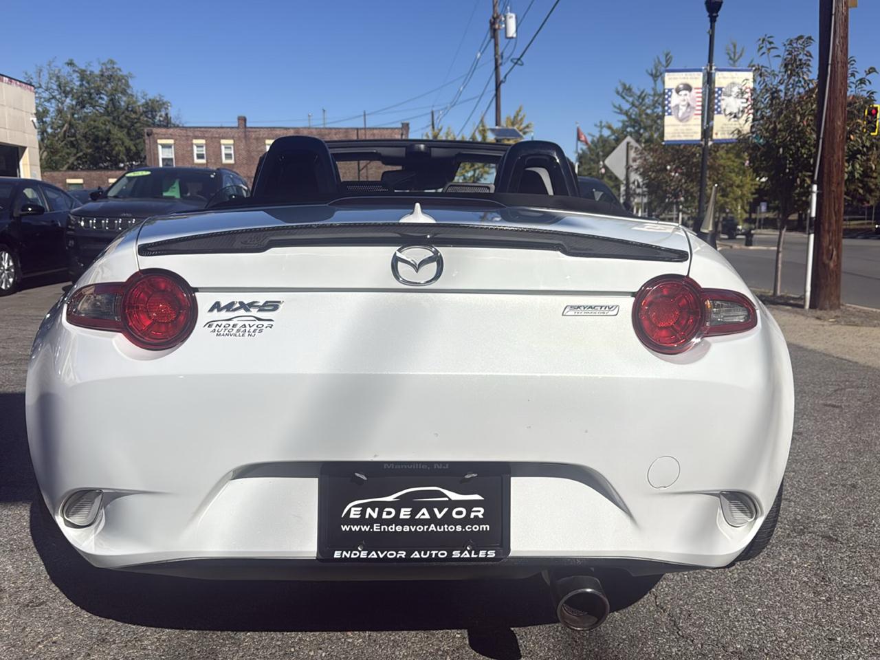 Mazda MX-5 Miata Grand Touring 6AT 2016