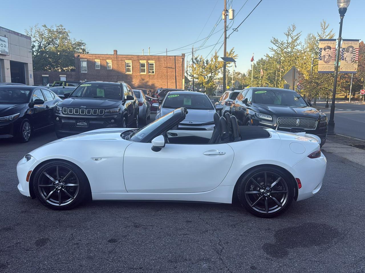 Mazda MX-5 Miata Grand Touring 6AT 2016