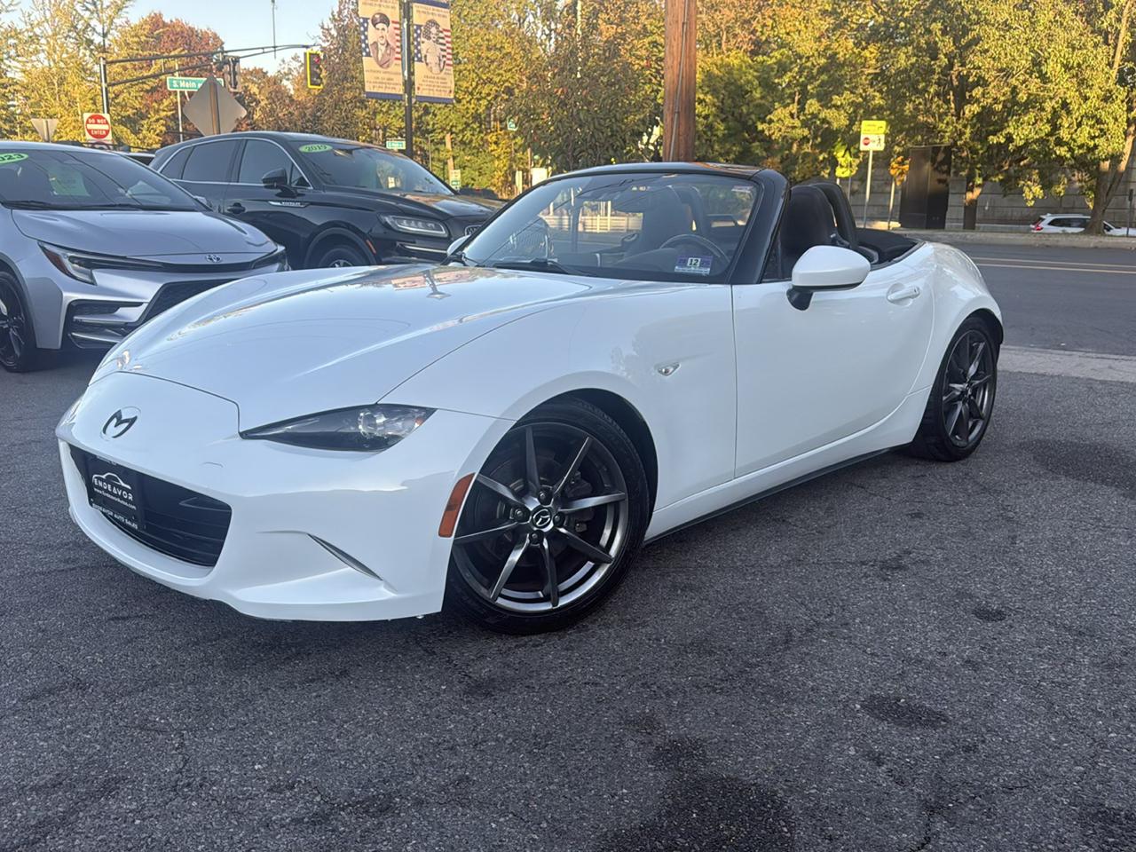 Mazda MX-5 Miata Grand Touring 6AT 2016