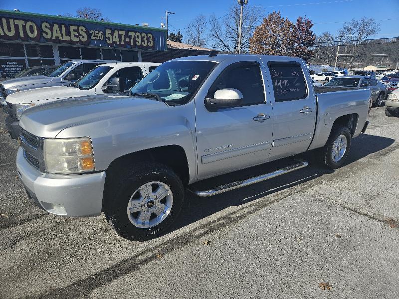 2011 Chevrolet Silverado 1500 LTZ Crew Cab 4WD