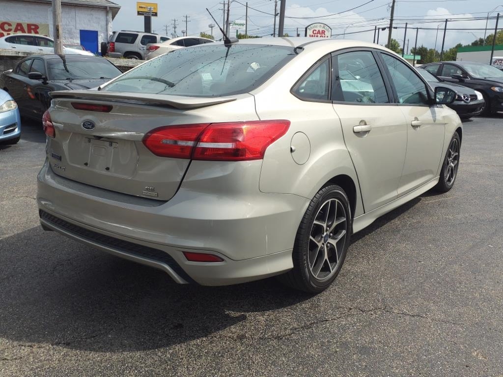 Ford Focus SE Sedan 2015 Ford Focus SE Sedan 2015