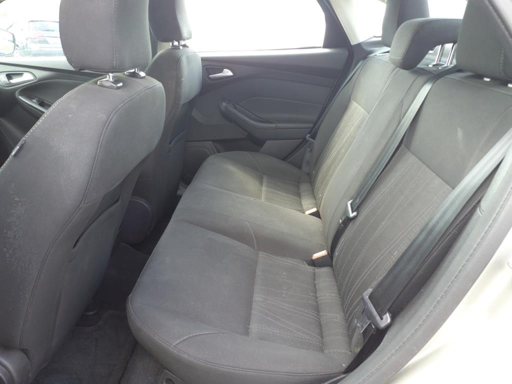Ford Focus SE Sedan 2015 Ford Focus SE Sedan 2015