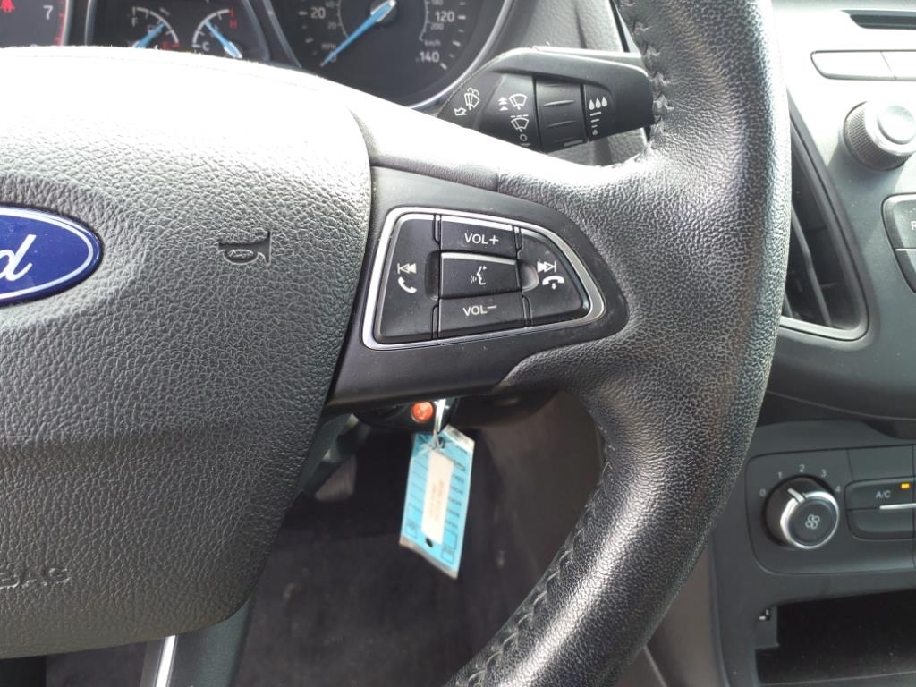 Ford Focus SE Sedan 2015 Ford Focus SE Sedan 2015