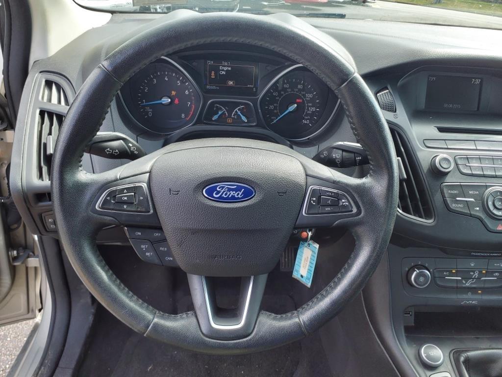 Ford Focus SE Sedan 2015
