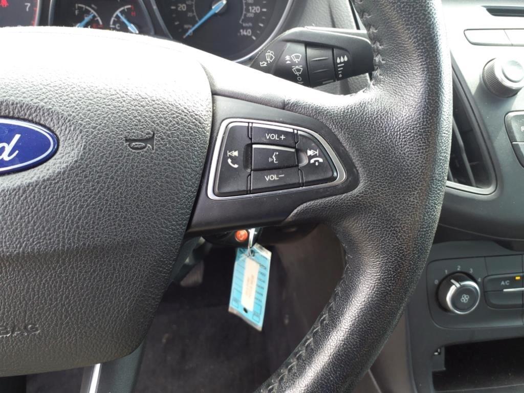 Ford Focus SE Sedan 2015