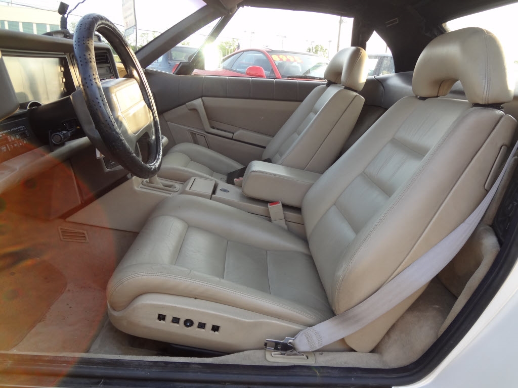 Cadillac Allante Base 1991