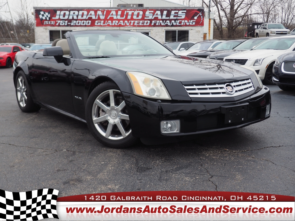 2005 Cadillac XLR Base's photo