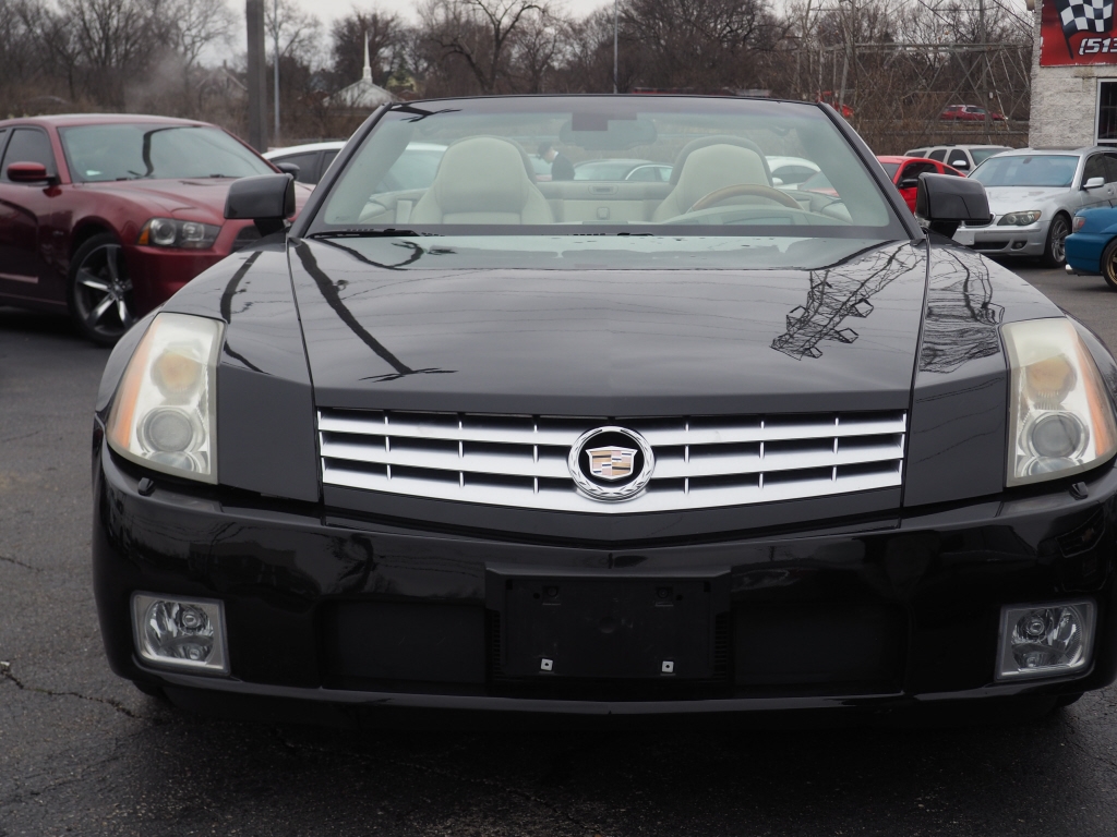 Cadillac XLR Convertible 2005