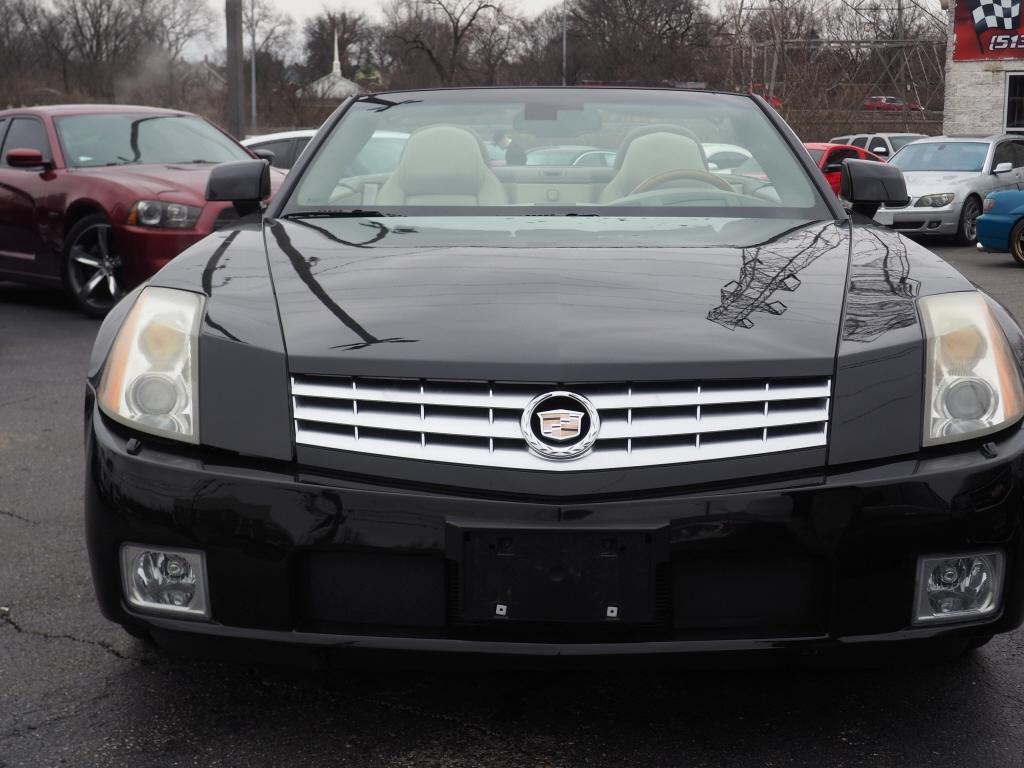 Cadillac XLR Convertible 2005