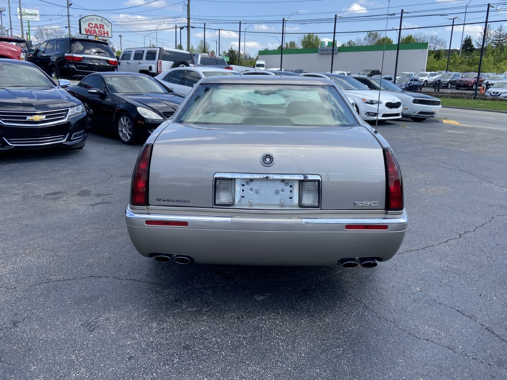 Cadillac Eldorado Base 2000