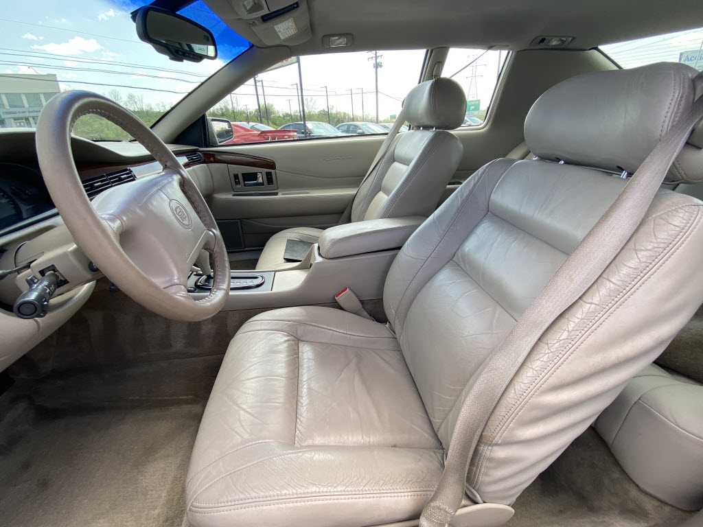 Cadillac Eldorado Base 2000