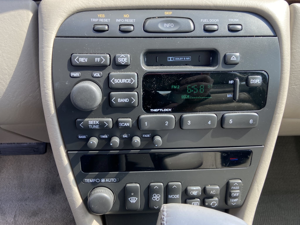 Cadillac Eldorado Base 2000