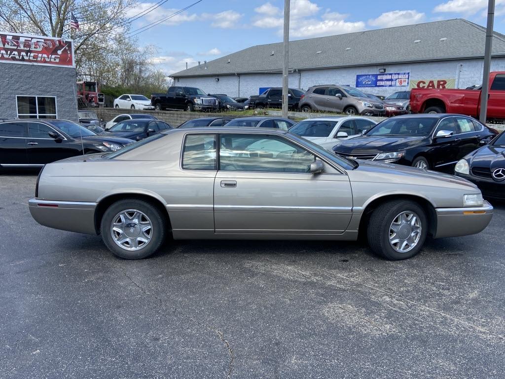 Cadillac Eldorado Base 2000