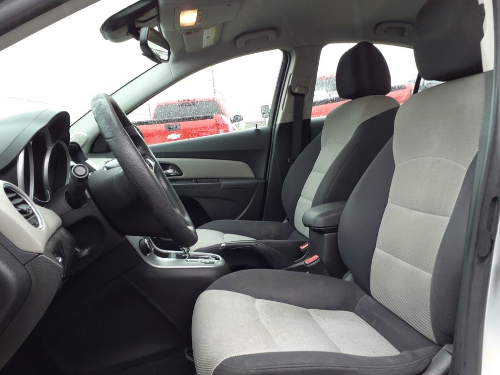 Chevrolet Cruze LS Auto 2015