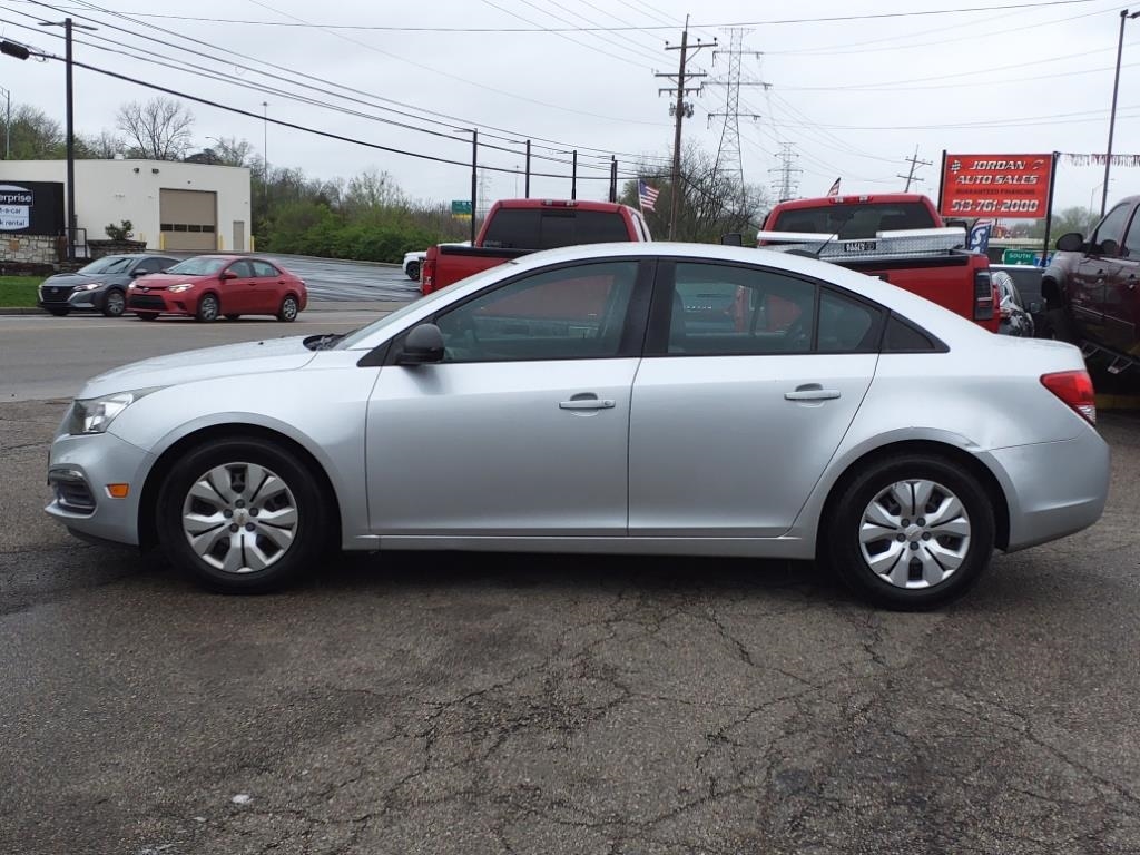 Chevrolet Cruze LS Auto 2015
