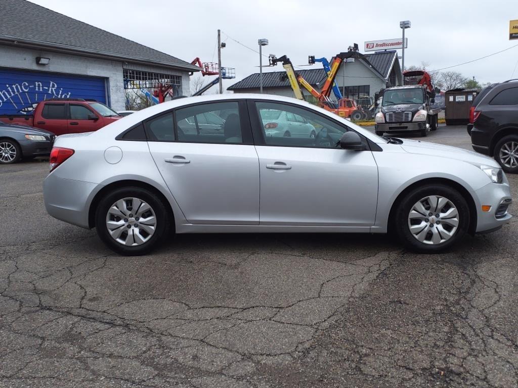 Chevrolet Cruze LS Auto 2015