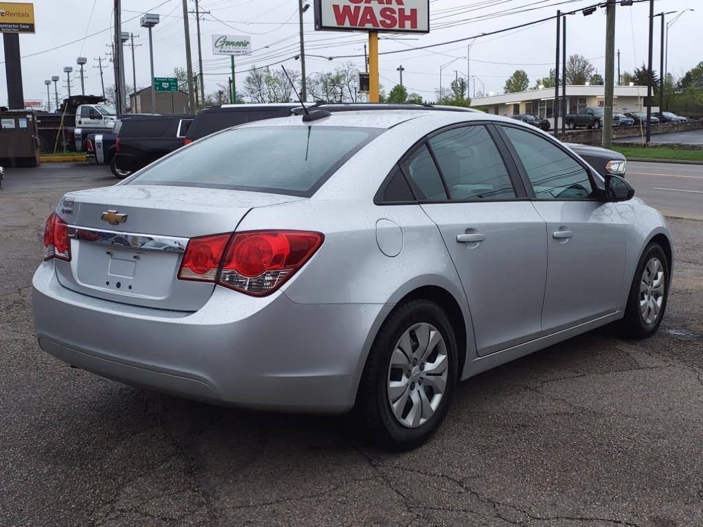Chevrolet Cruze LS Auto 2015