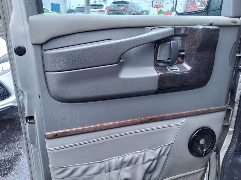 Chevrolet Express 1500 Cargo 2004