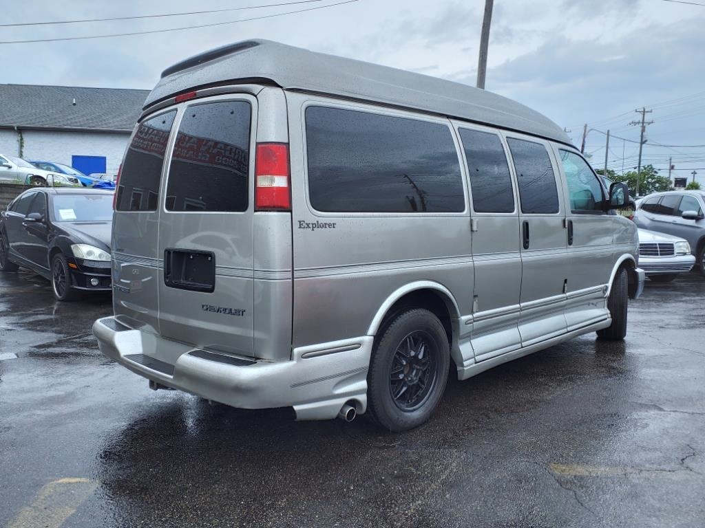 Chevrolet Express 1500 Cargo 2004