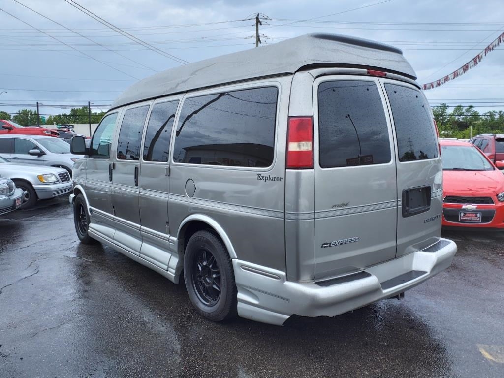 Chevrolet Express 1500 Cargo 2004