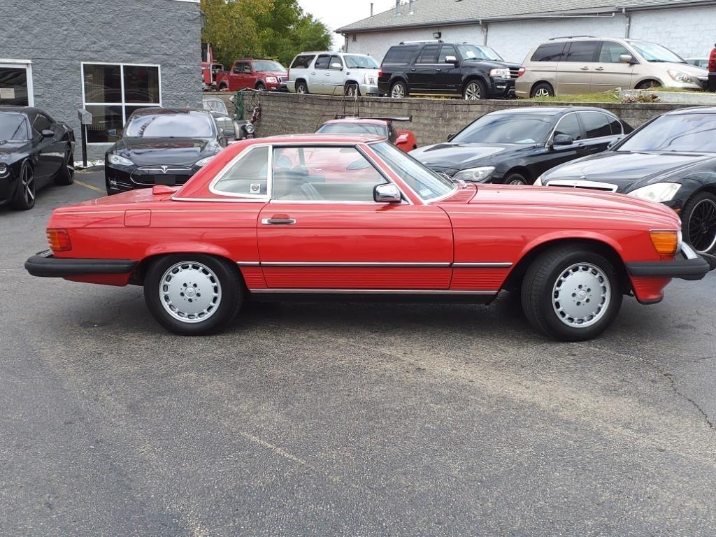 Mercedes-Benz 560 SL 1987