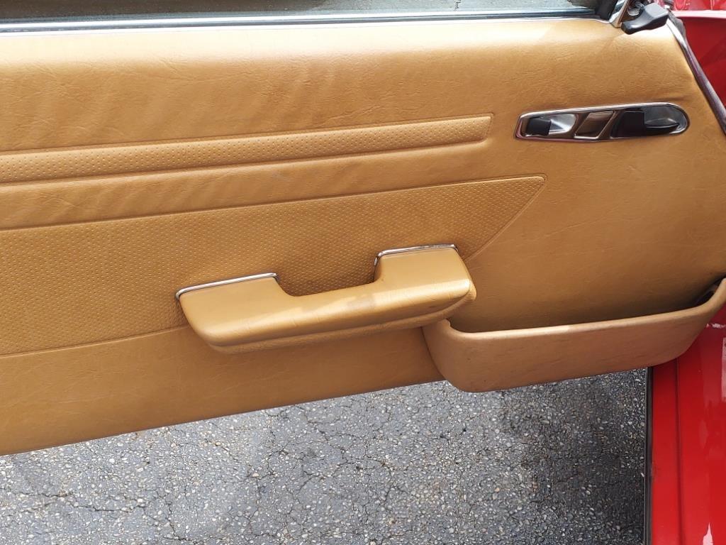 Mercedes-Benz 560 photo 11