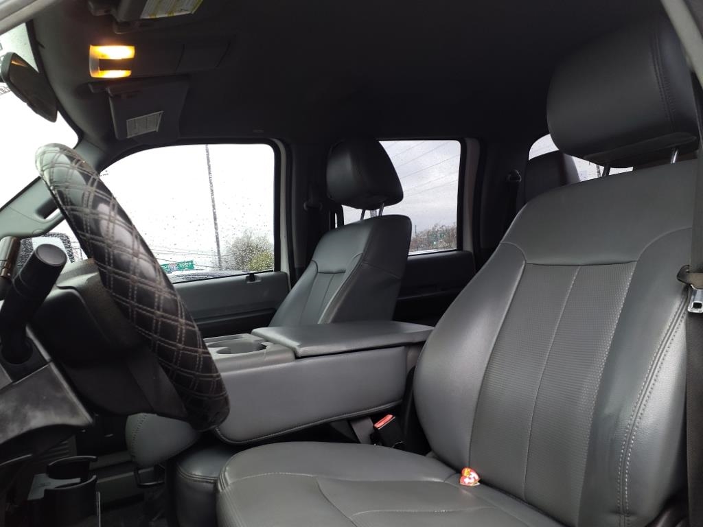 Ford F-350 SD King Ranch Crew Cab Long Bed DRW 2WD 2015