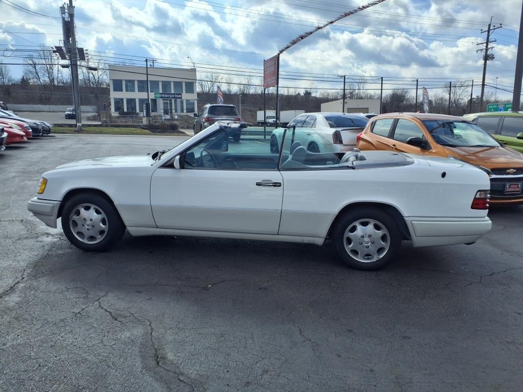 Mercedes-Benz E-Class E320 Cabriolet 1995