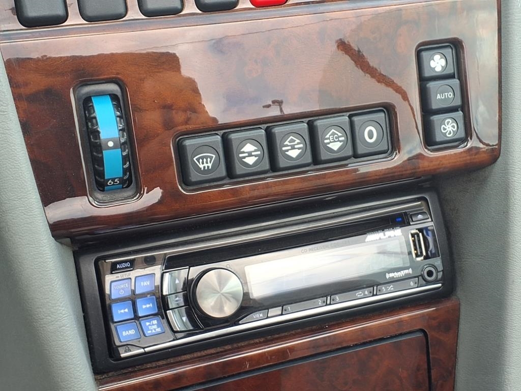 Mercedes-Benz E-Class E320 Cabriolet 1995