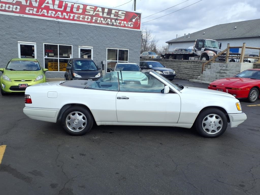 Mercedes-Benz E-Class E320 Cabriolet 1995