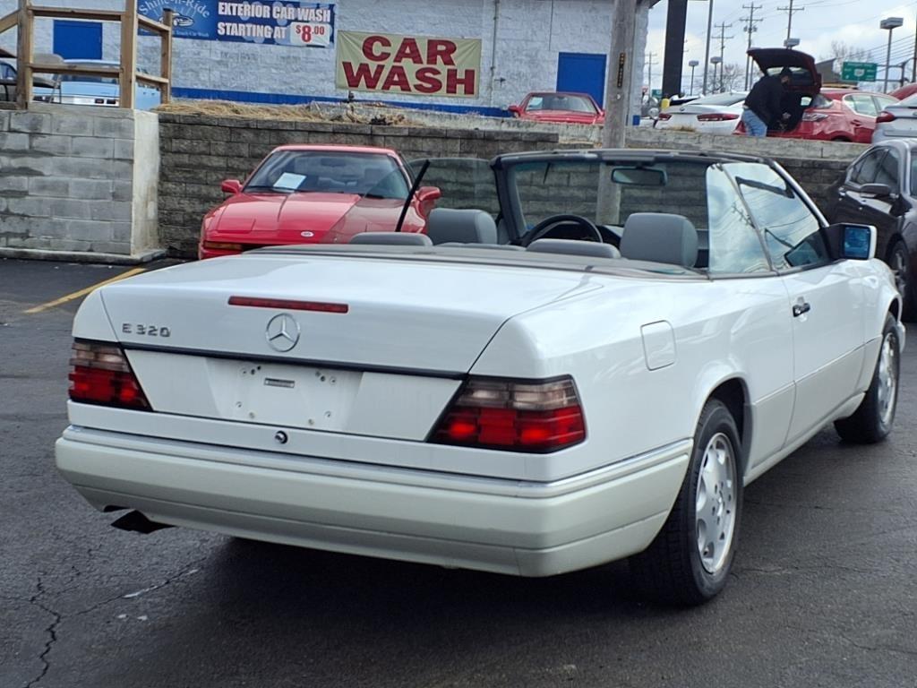 Mercedes-Benz E-Class E320 Cabriolet 1995