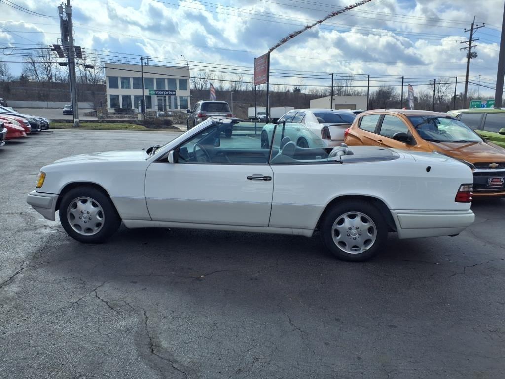 Mercedes-Benz E-Class E320 Cabriolet 1995