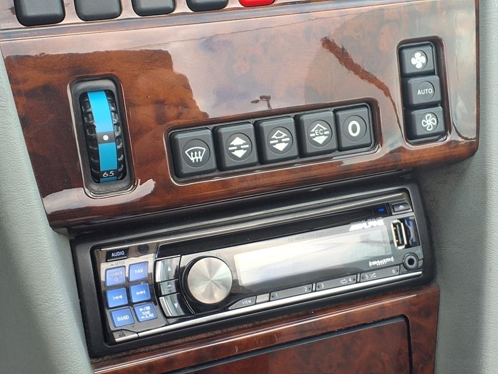 Mercedes-Benz E-Class E320 Cabriolet 1995