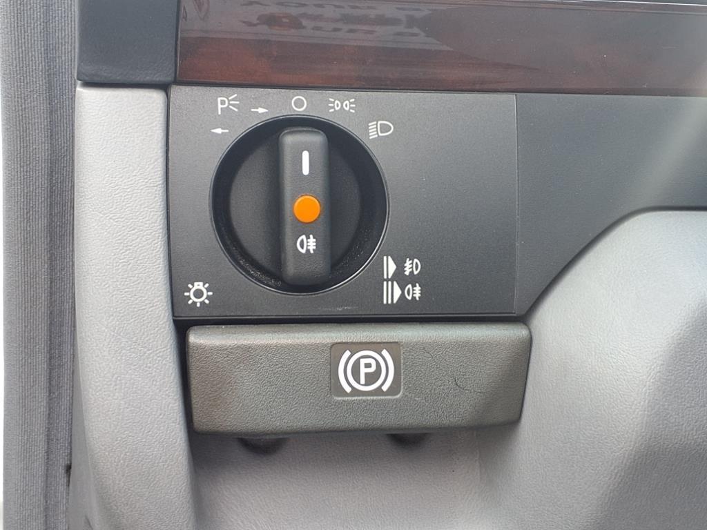 1995 Mercedes-Benz E-Class - Photo 12