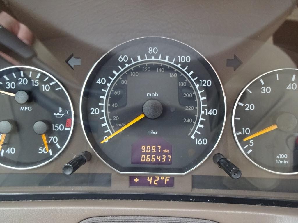 Mercedes-Benz SL-Class SL500 Roadster 1999