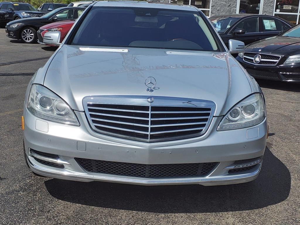 Mercedes-Benz S-Class S550 4-MATIC 2012